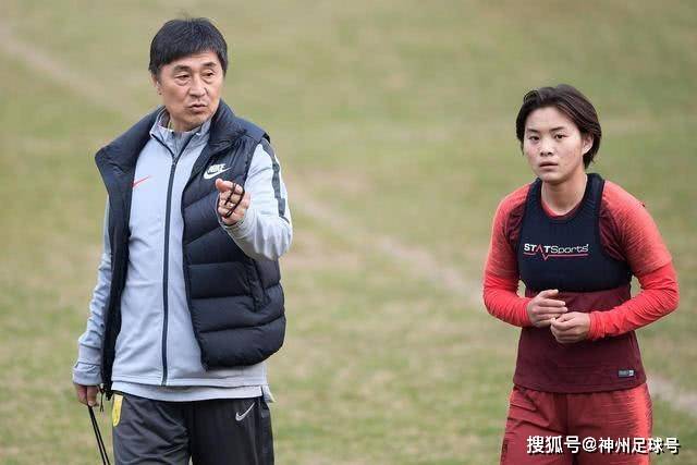 布冯迎来职业生涯500场零封，成就辉煌